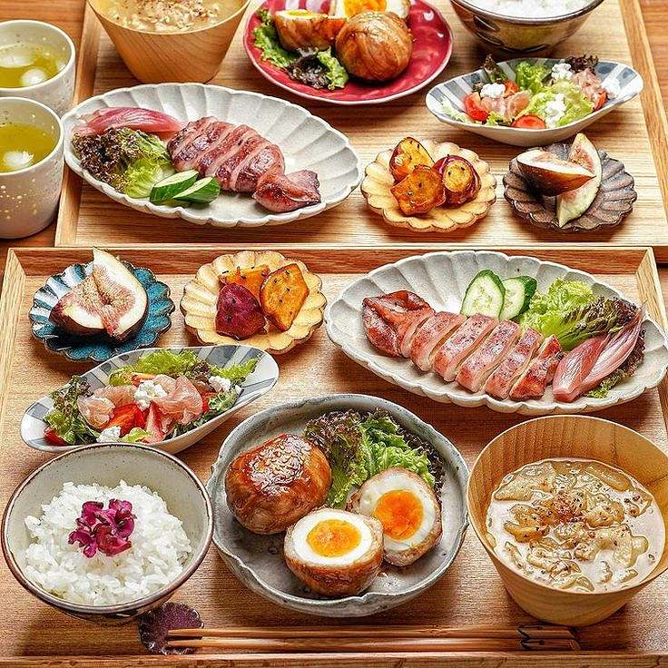 Traditional Japanese Dishes and Cultural Beats